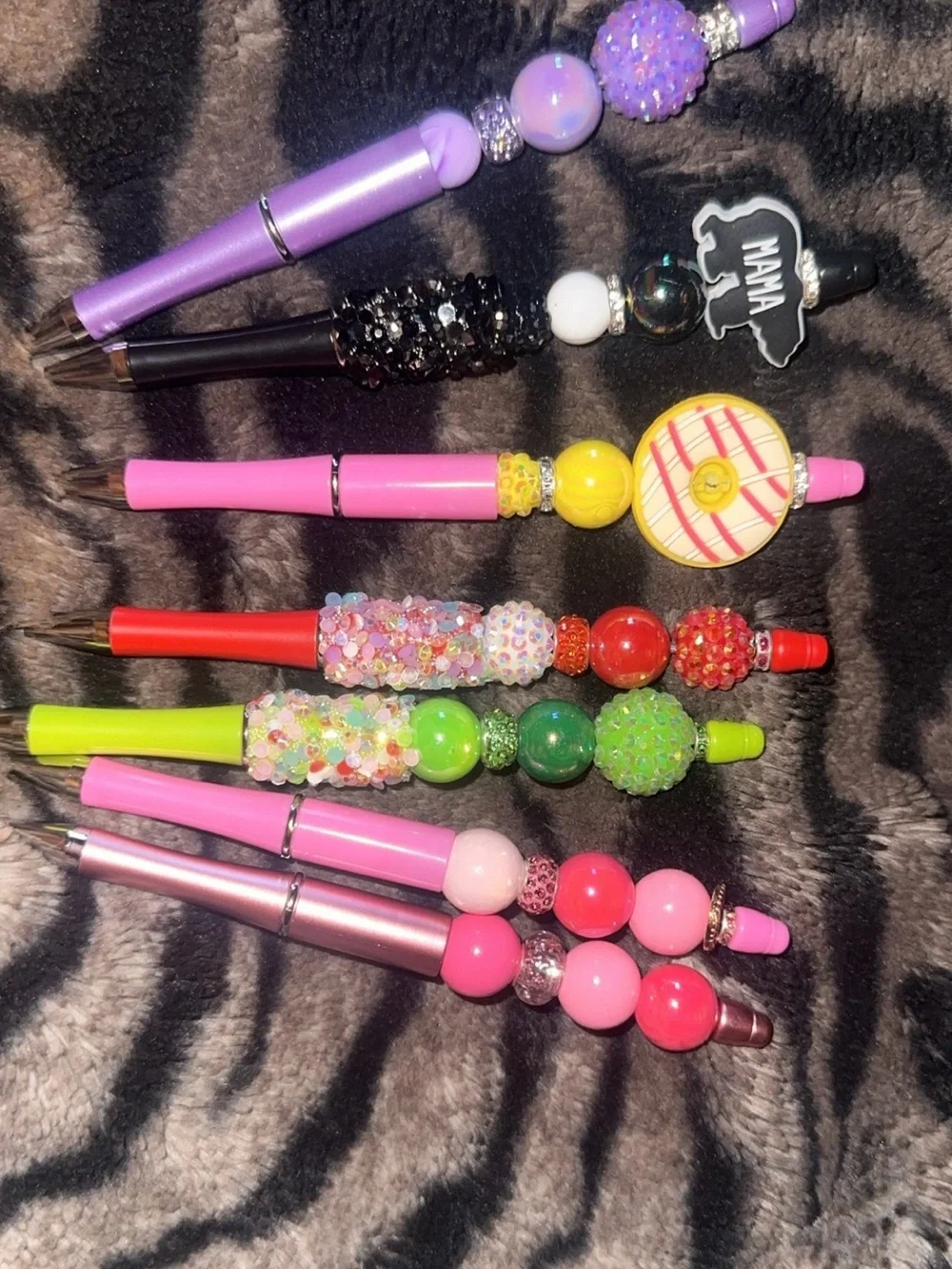 5 Pack Random Selection of Black Ink Pens, Here is some examples